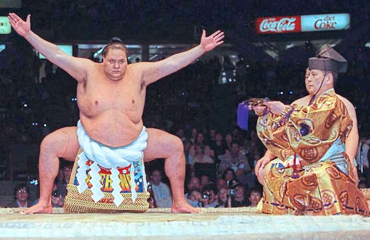 Akebono, from Hawaii, was the first non-Japanese yokozuna.