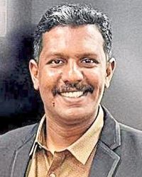 Mohamed Rizwan says customers still want plastic straws with their cold drinks.