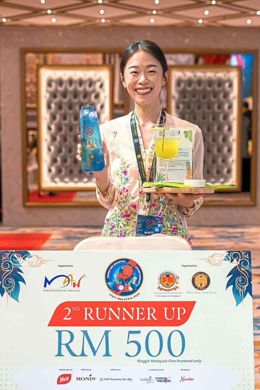 Hor with Sunshine Ria.