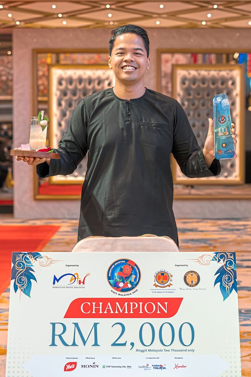 Muhammad Nadzemi’s Bandung Pandan Spritz took the grand prize and will feature in Visit Malaysia 2026 promotions.