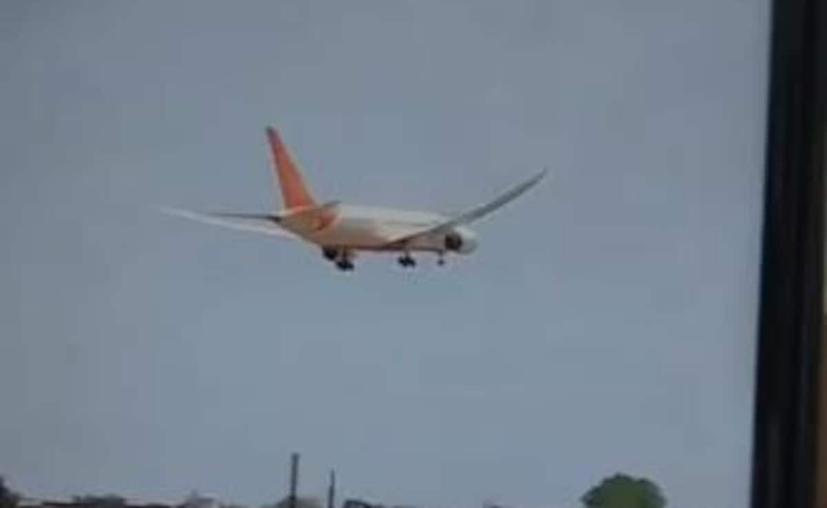 The flight crashed minutes after takeoff. The flight took off at 1.17pm today.