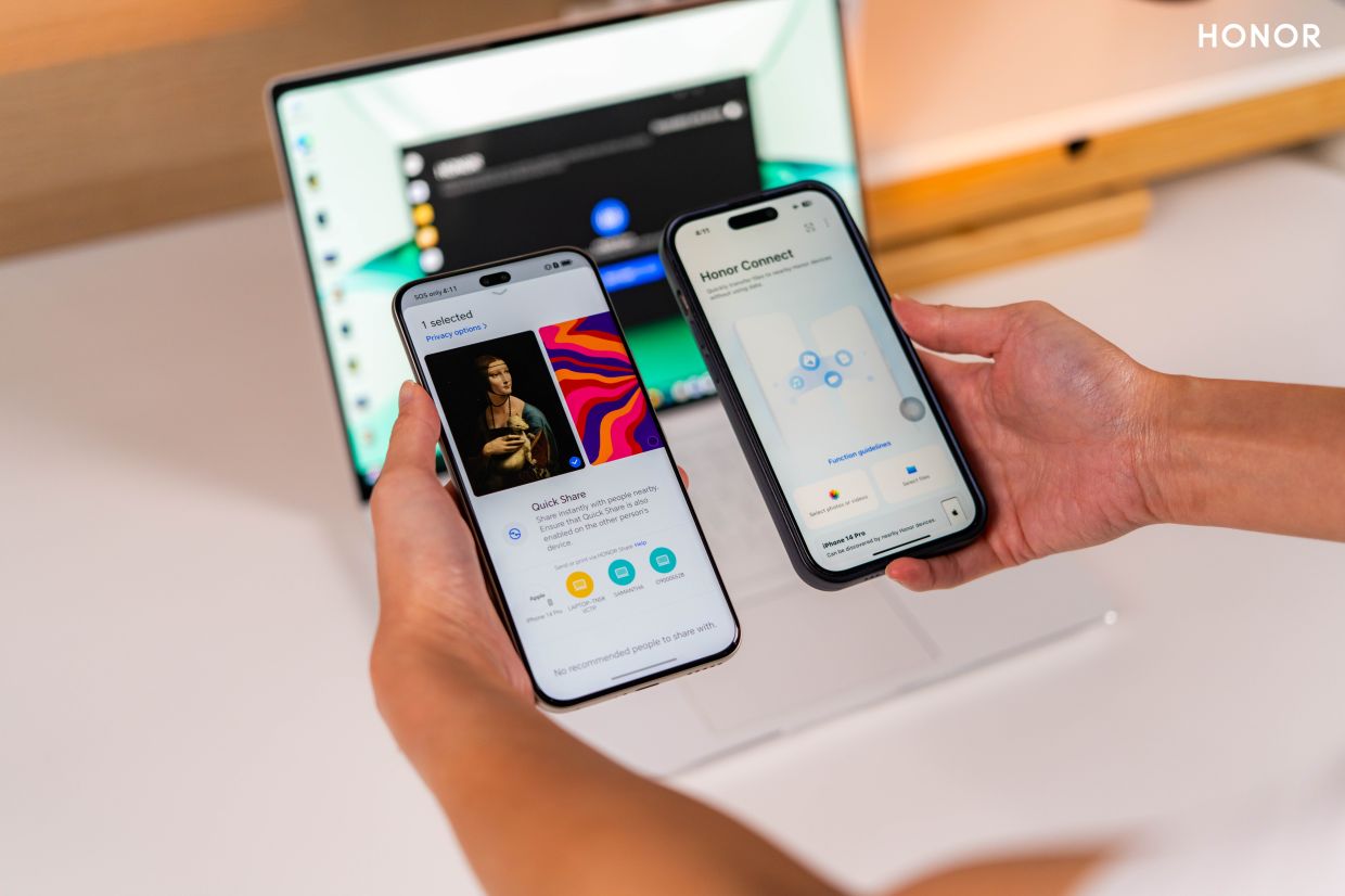 HONOR Connect enables seamless, wireless file sharing between devices, bridging the gap between ecosystems for a smoother digital experience.