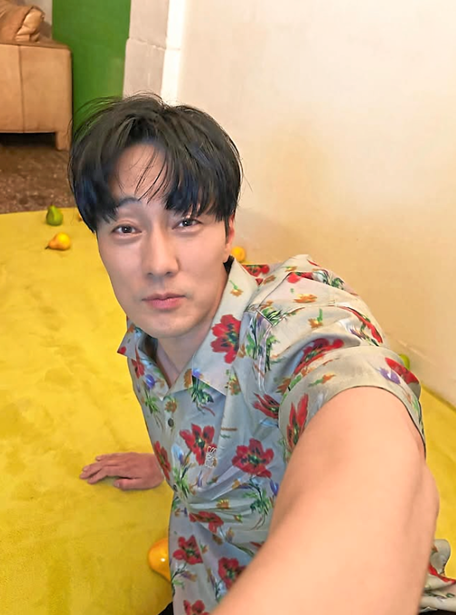 So is known for his performances in hit K-dramas such as I’m Sorry, I Love You and Master’s Sun. — So Ji-sub/Instagram