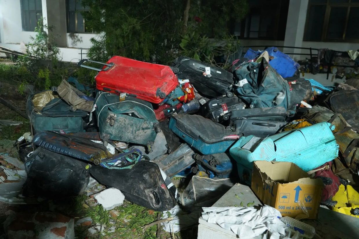 Luggage near the crash site of Air India Flight 171 in Ahmedabad, Gujarat, India, on Thursday, June 12, 2025. - Photo: Bloomberg