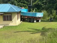 QuickCheck: Did a lorry crash into a house in Kluang?