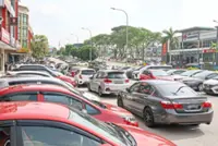 Singapore workers still parking wherever they please in JB 