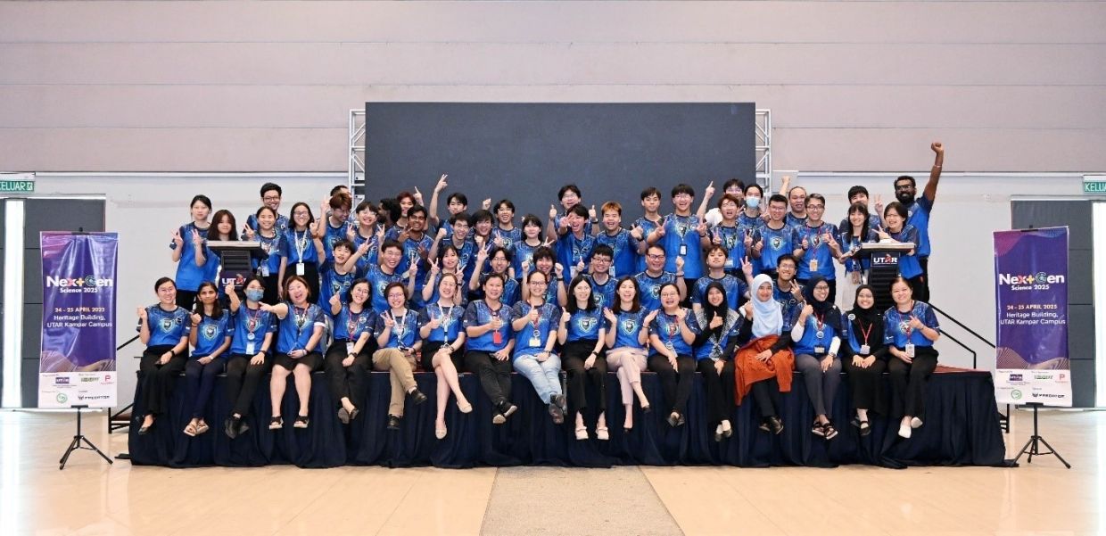 A foundation for the next generation, science for tomorrow — the NextGen Science 2025 committee celebrating the success of the event.
