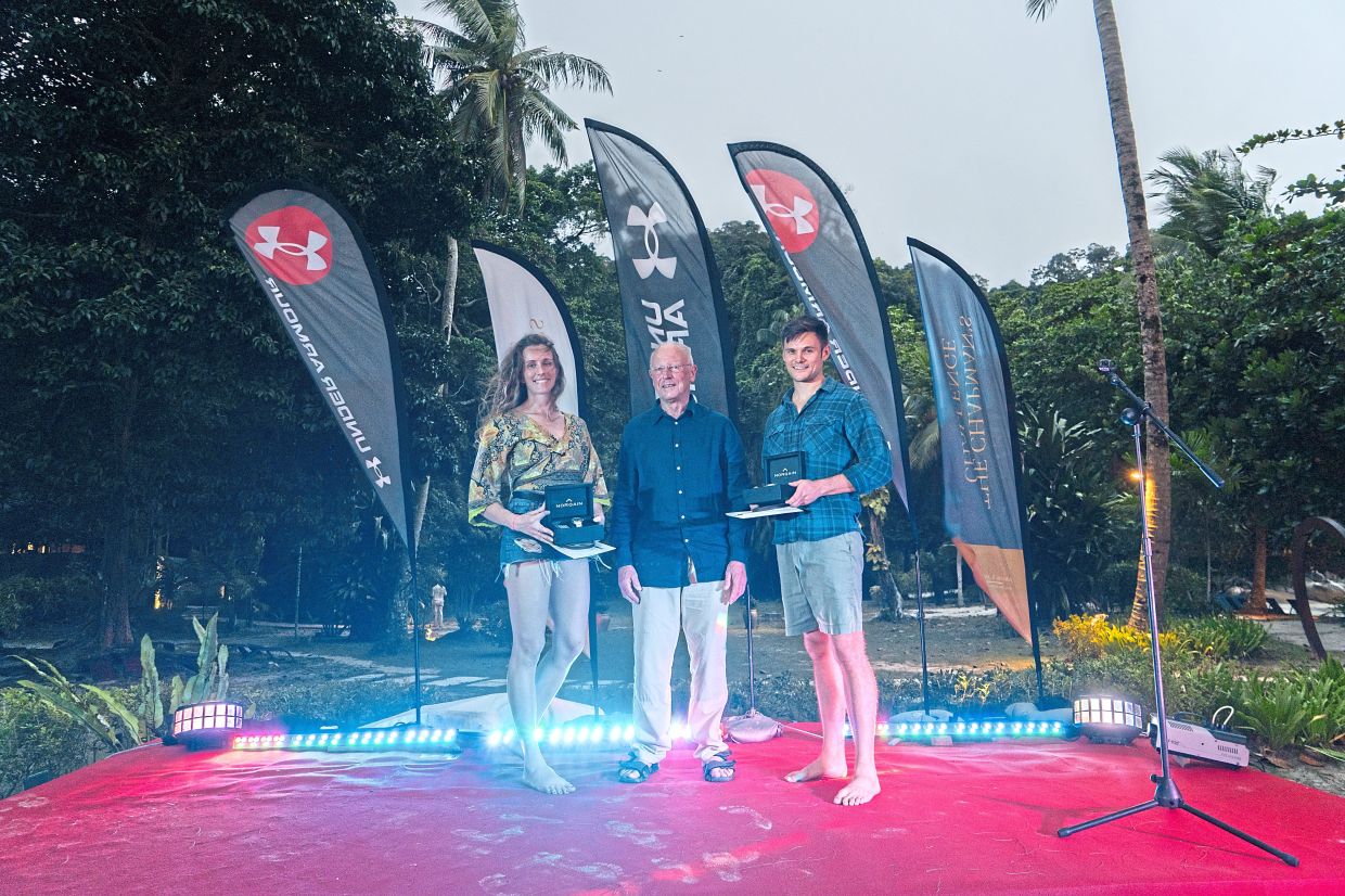 Winners Ardissino (left) and Pexton (right) with Chris. 