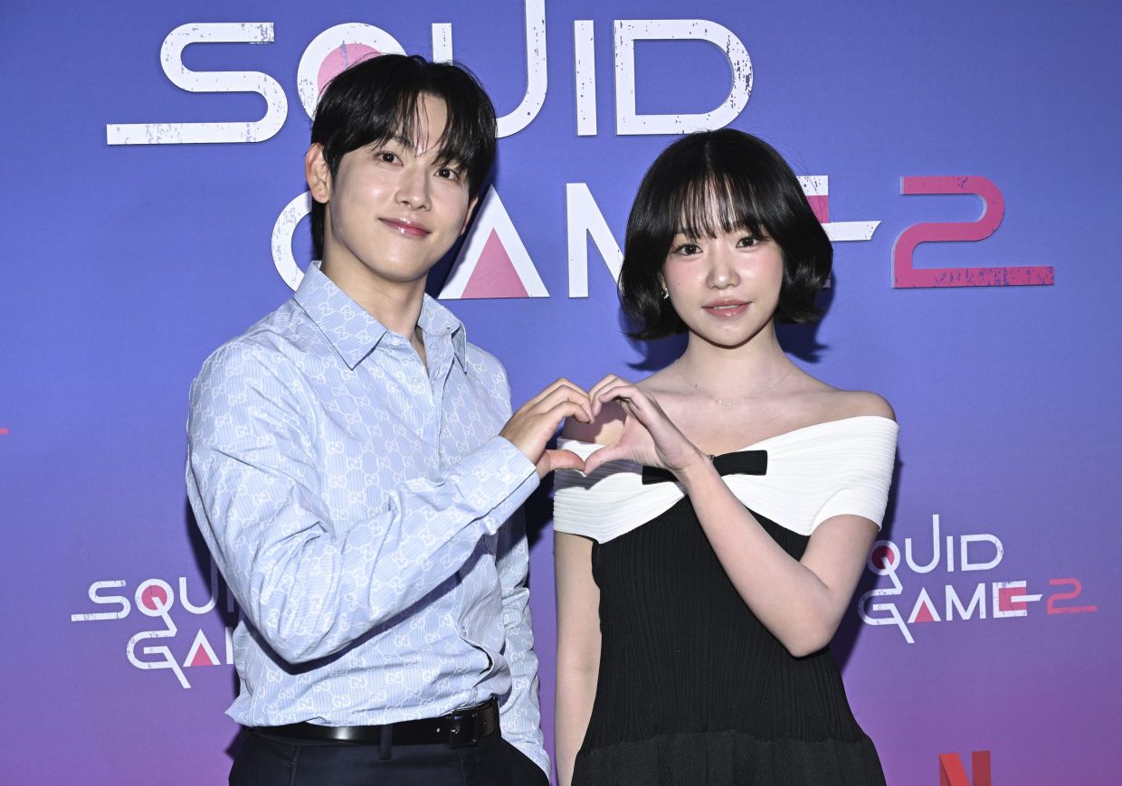 Im Si-wan (left) and Jo Yu-ri play former lovers in the show. Photo: AP