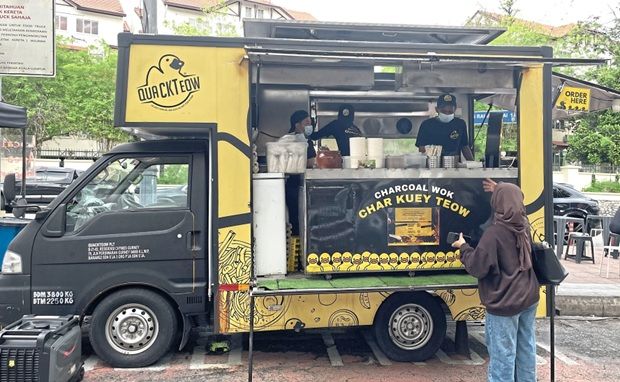The Quackteow food truck parked at its spot in Lorong Rahim Kajai 14.