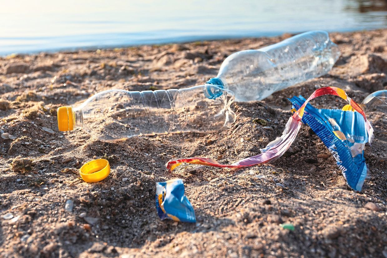 Marine plastic pollution remains a global crisis, driven by single-use packaging and inadequate disposal. 