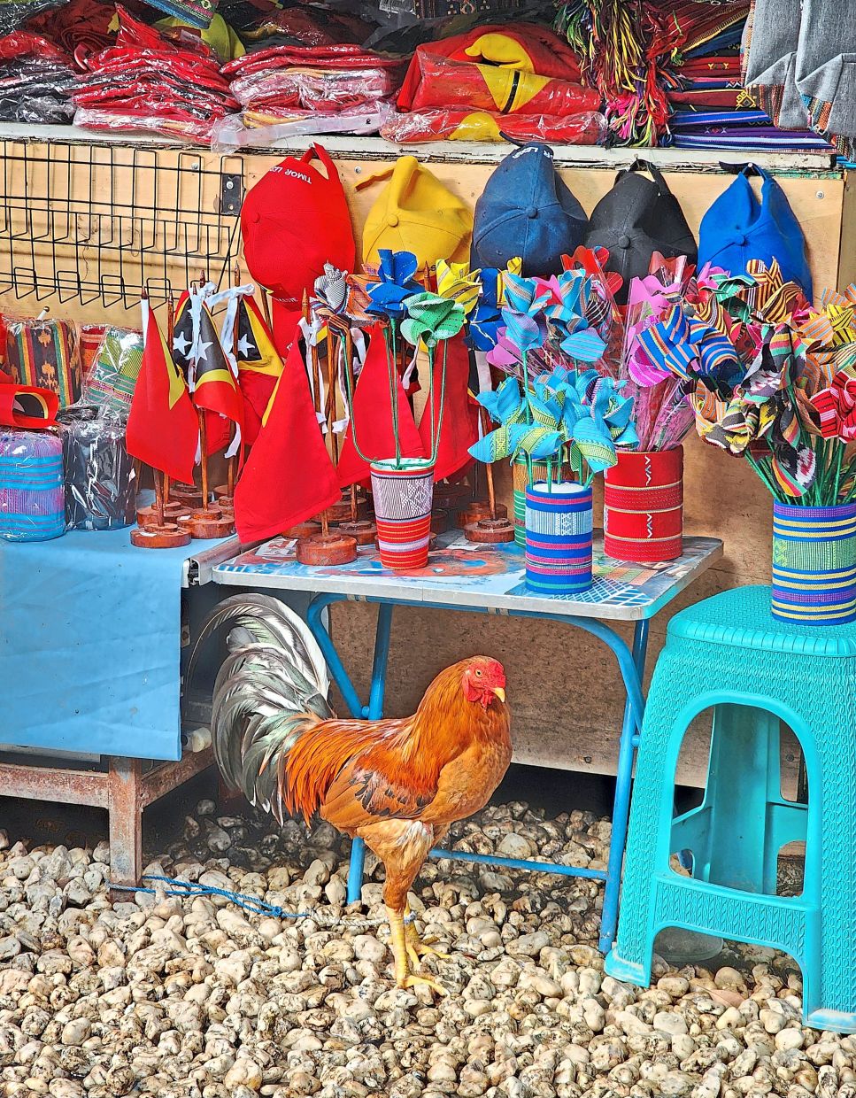 Tais Market sells all kinds of souvenirs (but not roosters).