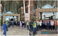 Anwar tests revamped KLIA Aerotrain, praises performance