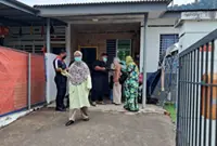 Bodies in S'ban house: Cops find note with family's details, request to contact church