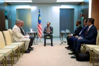 PM opening doors to long-term deals with Italian financiers 
