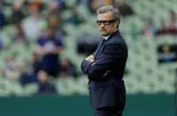 Rugby-France coach Galthie names eight uncapped players to face New Zealand