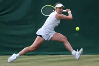 Tennis-From Grand Slam to grand struggle, Krejcikova lives to fight on