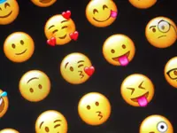Chatting without emojis makes you appear less close, research shows