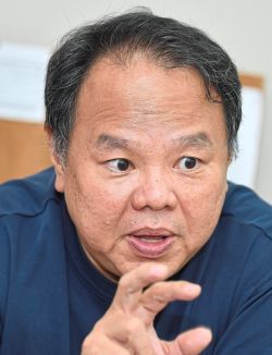 Teoh stresses on the importance of preserving Chinese new villages for their profound historical significance in Malaysia.