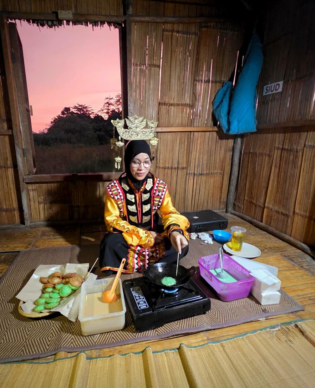 A demonstration to panjaram making.