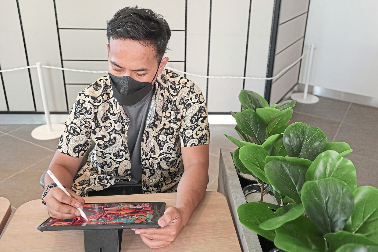 Nasuha hopes to keep sharing his artwork widely and inspire others to appreciate art in everyday spaces.