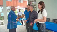 Penang fishermen touched by fresh meat contribution