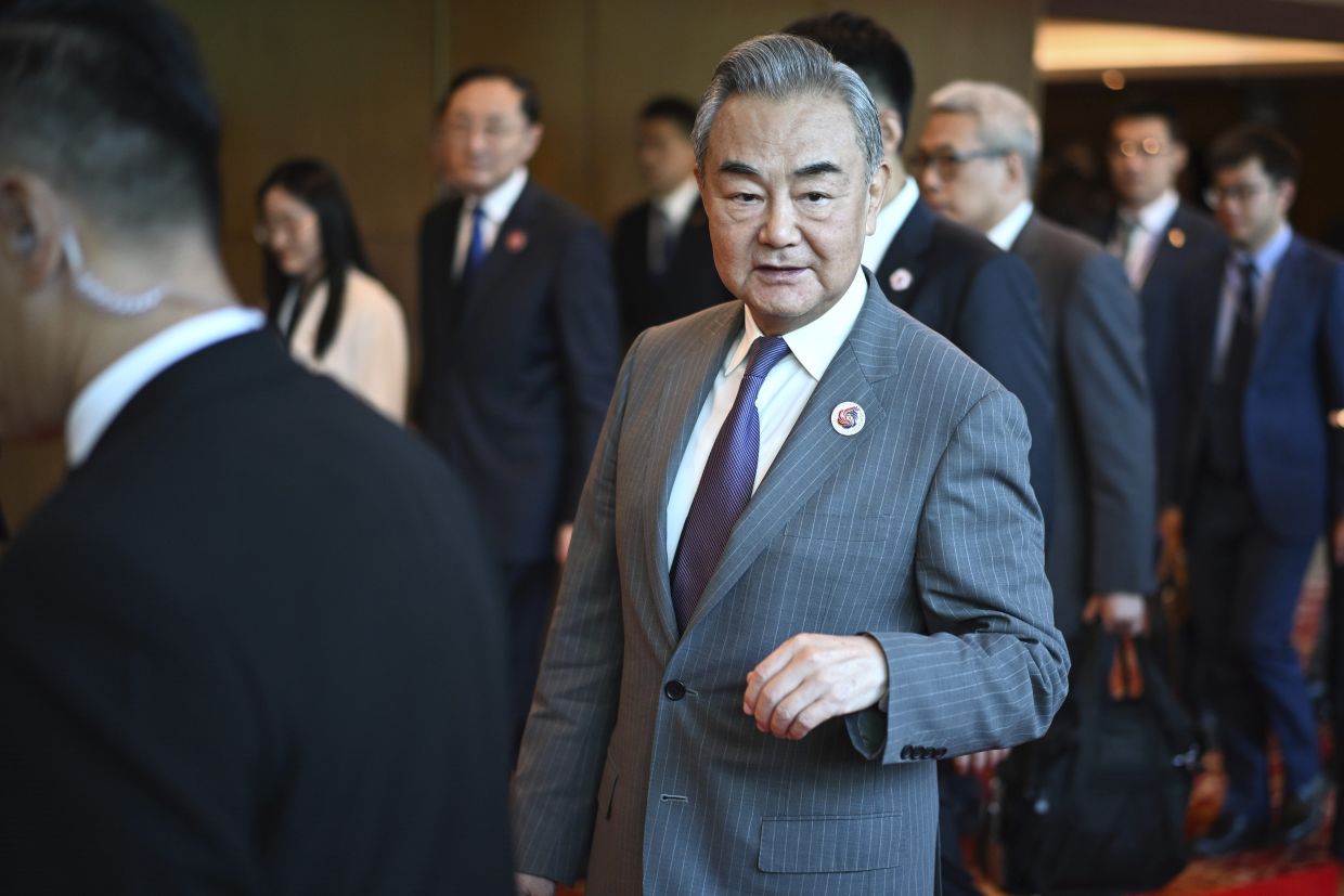 China vows to play constructive role in promoting dialogue between ...