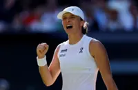 Tennis-Losing at French Open lifted the pressure for Wimbledon, says Swiatek