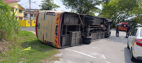 Mum and daughter hurt after bus topples over in Hulu Selangor