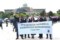 Malaysian Bar hands memo on judicial independence to PMO