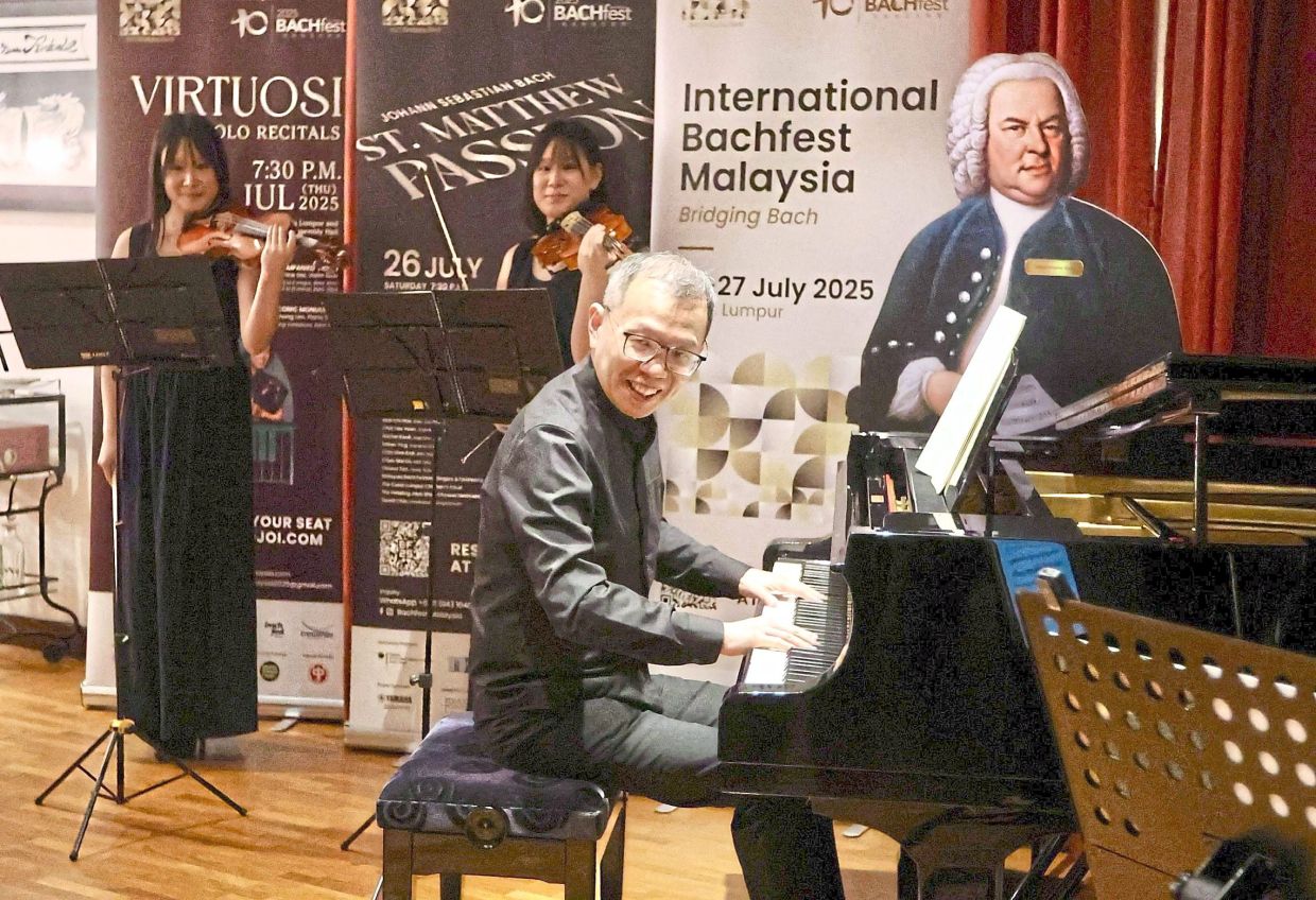 Composer-pianist Ng will present his debut public performance of the Goldberg Variations.