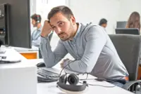 'Quiet cracking': When workplace unhappiness pushes you to disengage