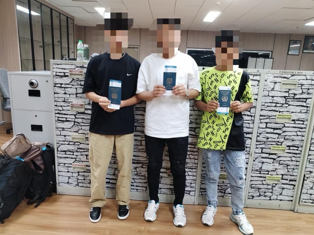 七名阿富汗人因使用假旅行文件而被拘留在克里亚