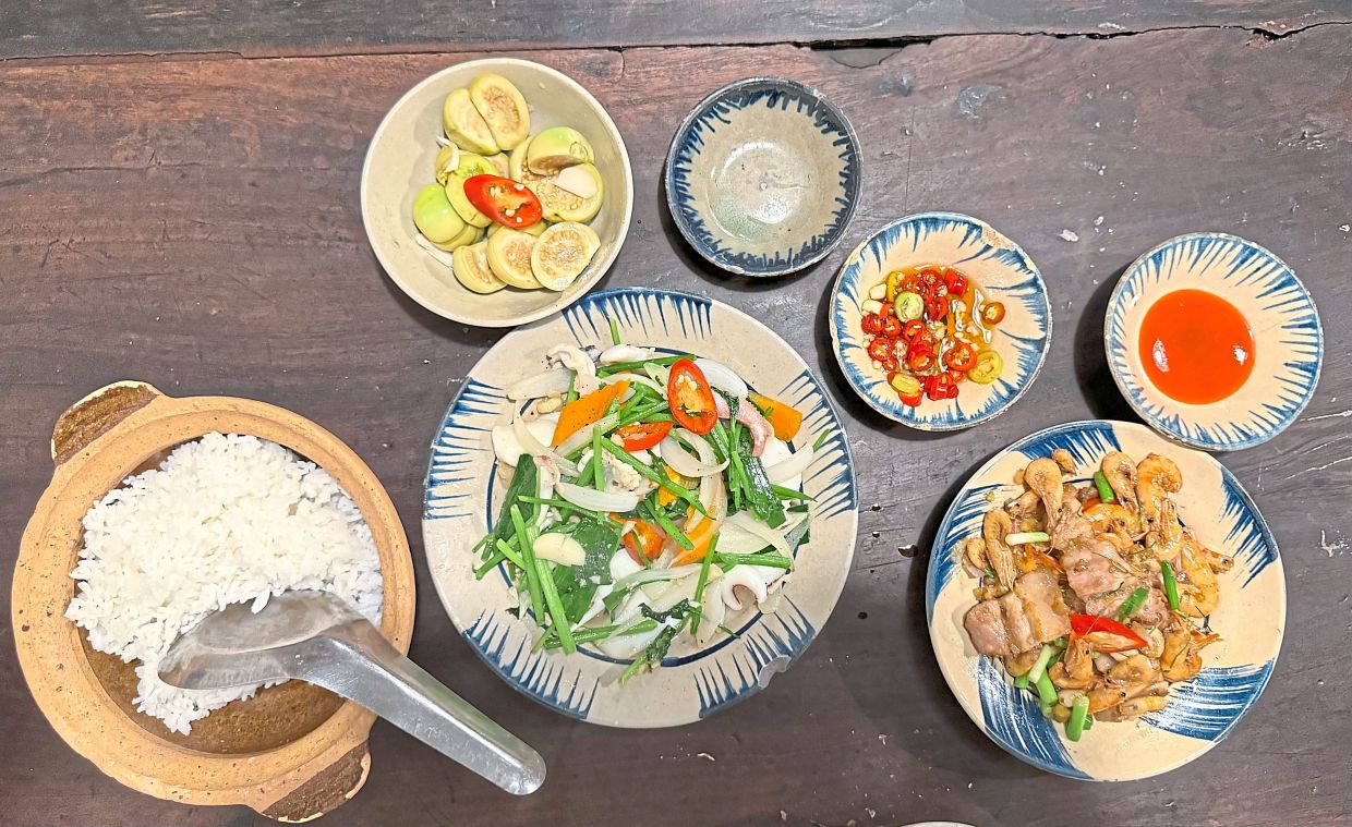 You will not be tempted to eat fast food in Hanoi because the local cuisine is irresistible and affordable too.