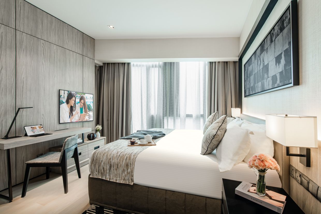 Ascott Star KLCC’s spacious suites are designed for both business and leisure travellers, offering rooms where modern comfort meets refined elegance.