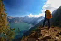 Authorities partially close Mt. Rinjani in Indonesia after two accidents involving foreign climbers