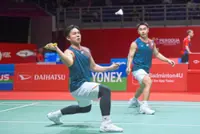 Sze Fei-Izzuddin smash into Japan Open final