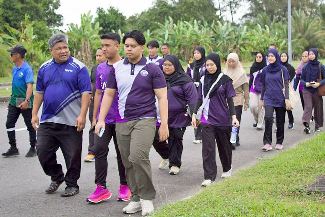 Brisk walk in session. - Photo: MPK RPN Kampong Panaga 