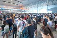 Entry gridlock after immigration gates crash