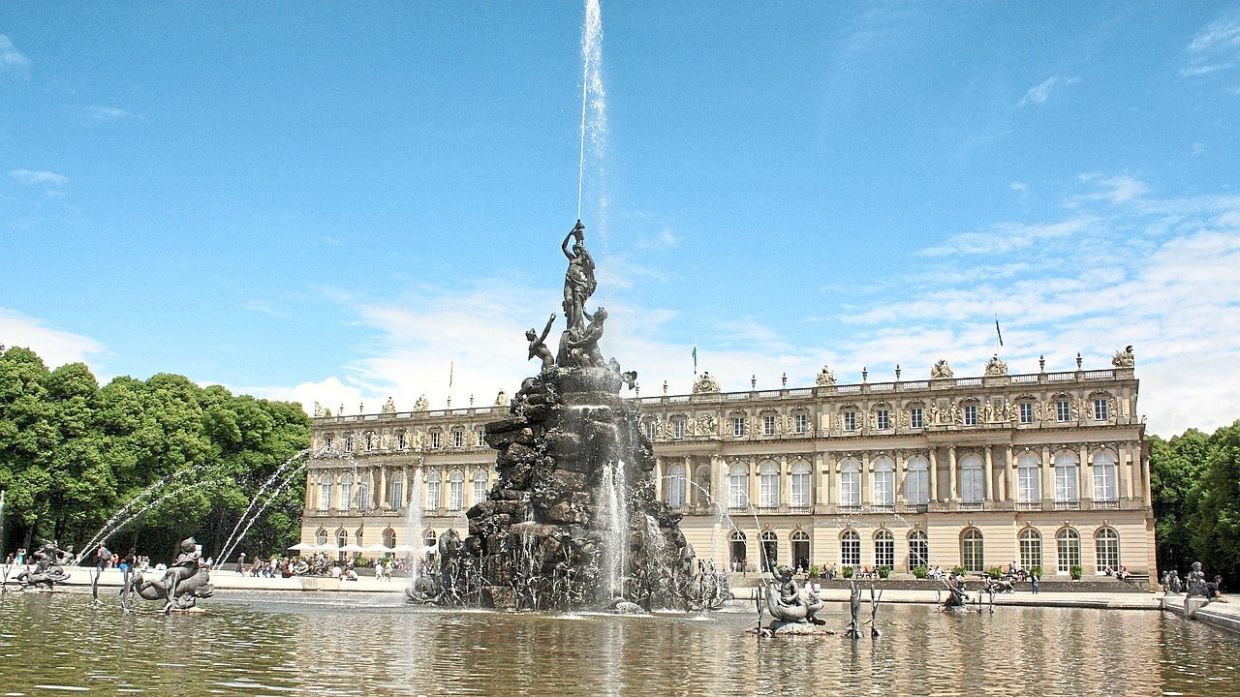 Herrenchiemsee is nicknamed 'Meicost-Ettal'.