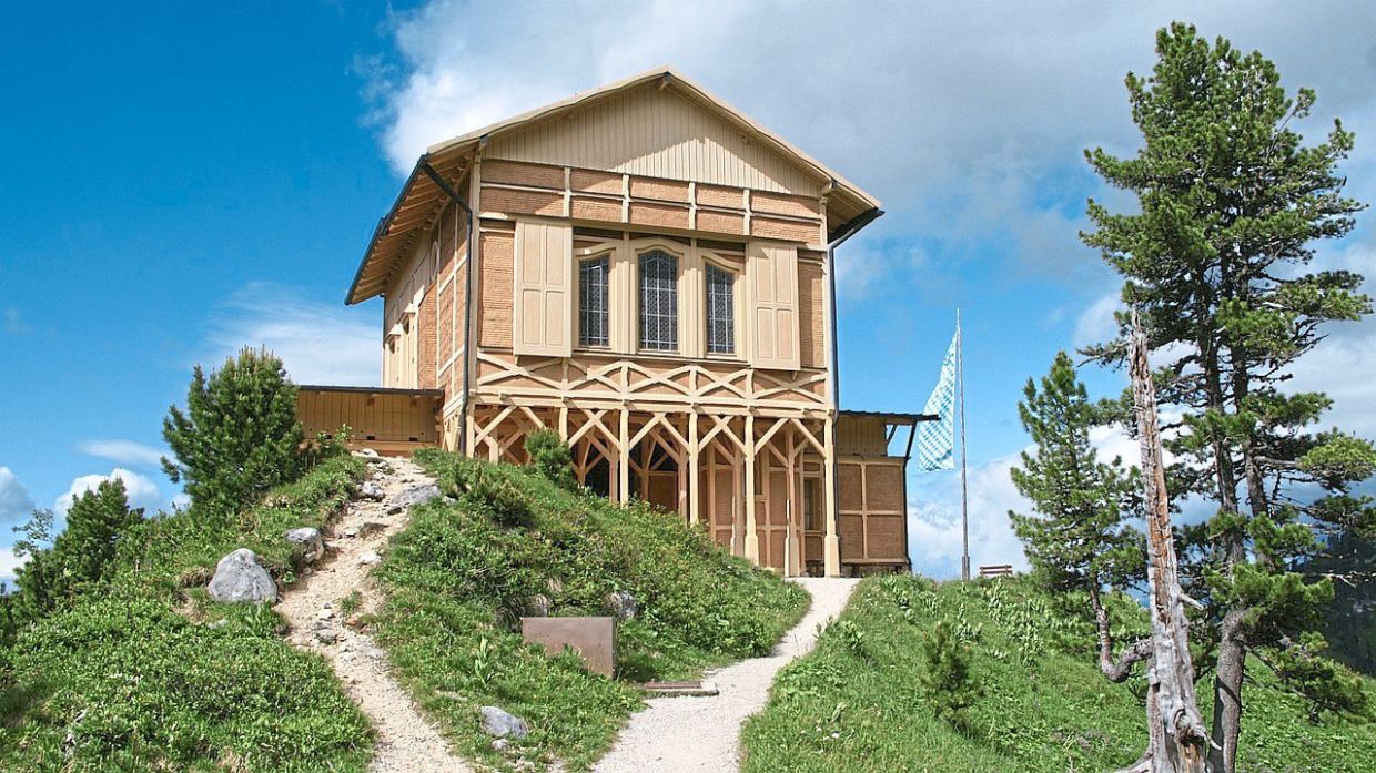 Schachen does not look like your typical castle as it is styled like a chalet.