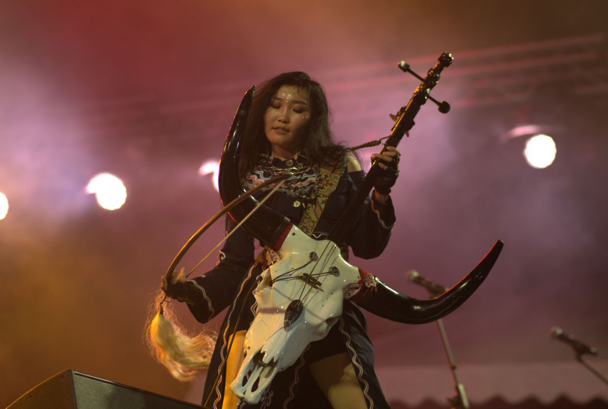 Otyken's horse head-fiddler, Kys, really raptured the crowd with her showmanship.