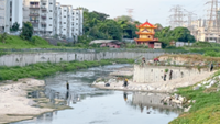 Community wades in to clean Sg Kayu Ara
