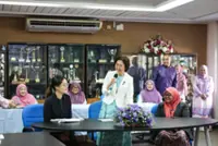 Japan vice-minister visits Japanese language pilot school in Brunei