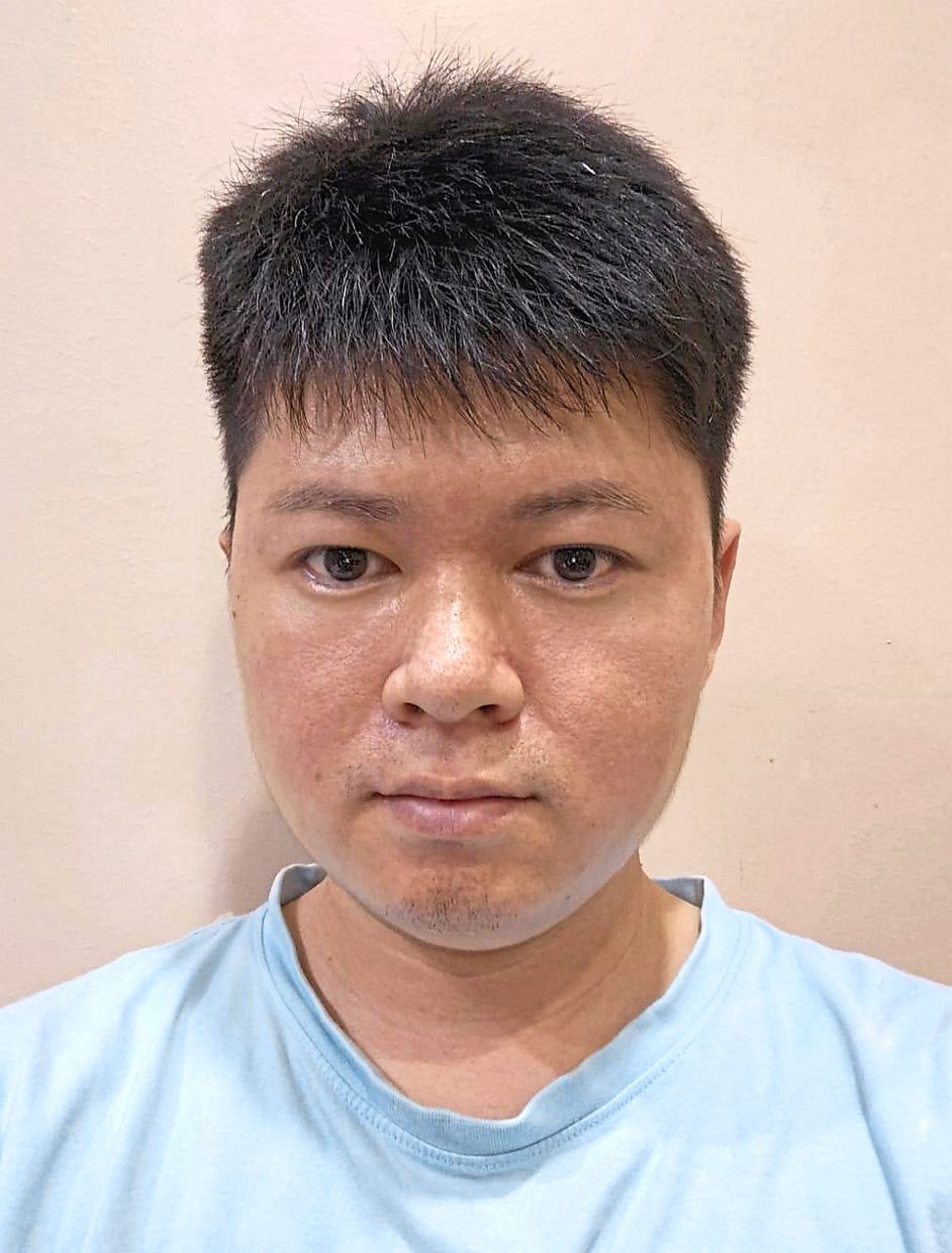 Khoo: The stench evolved from a chemical smell to that of sewage and rotting carcasses.