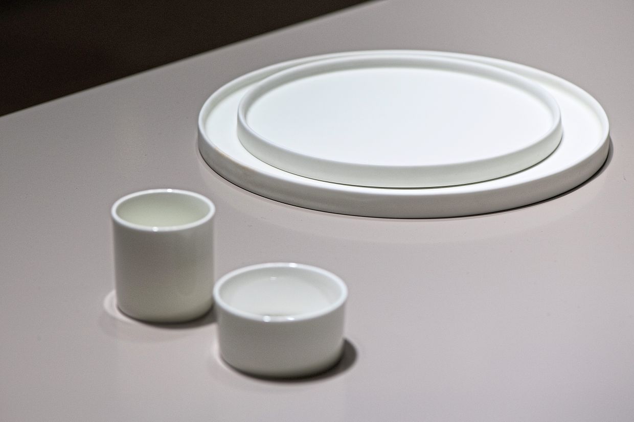 A white crockery range from Dibbern.