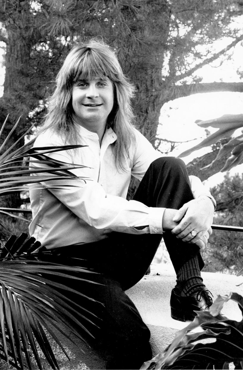Ozzy Osbourne poses for a photo in Los Angeles on Dec 21, 1981. Photo: AP