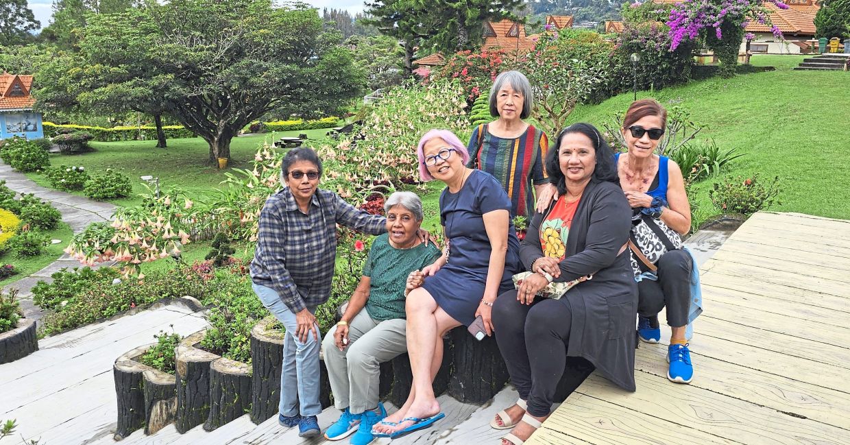 Roseline (second from left) and her ex-classmates went on a trip to Lake Toba in Medan, Indonesia after their 70th birthday celebration last year.