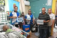 PJ mayor visits B40 families