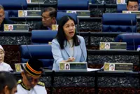 Social media scammers in crosshairs of new law